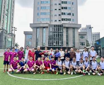 VKSND quận Nam Từ Liêm giao lưu bóng đá với VKSND quận Cầu Giấy chào mừng kỷ...